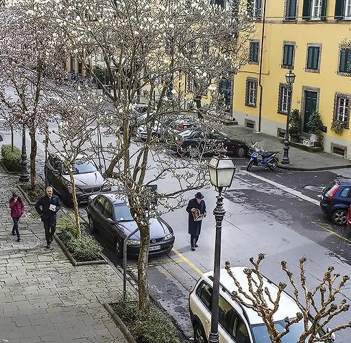 アパート La Terrazza ルッカ